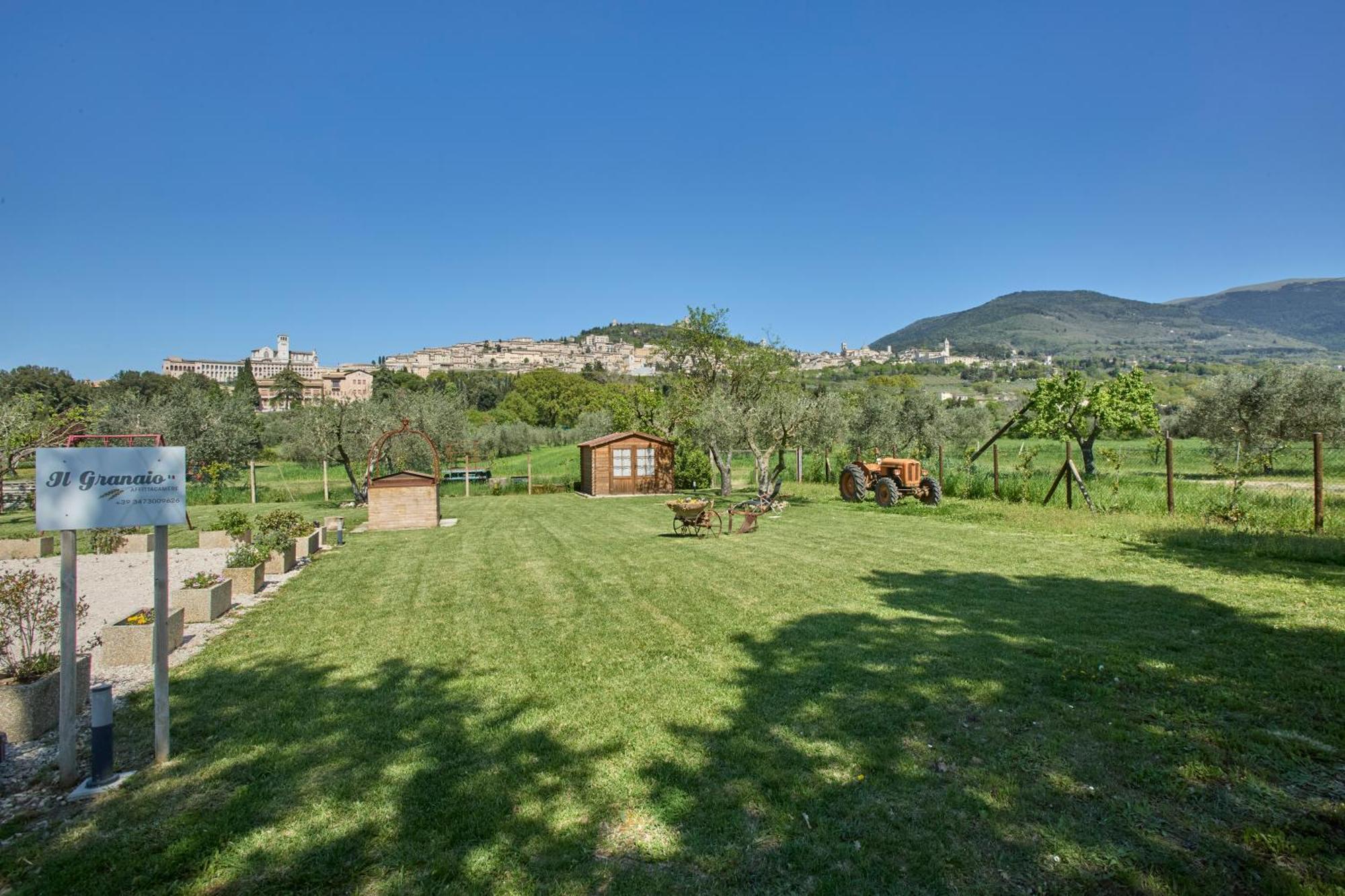 Il Granaio Di Rossetti Elisabetta Hotel Assisi Kültér fotó